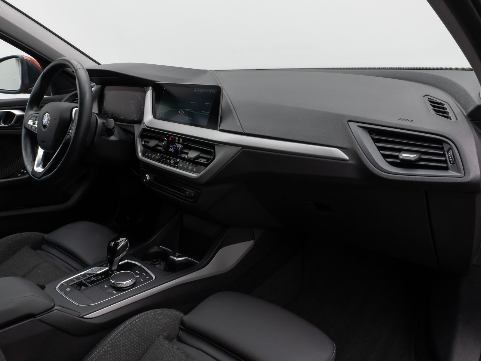 Fahrzeugabbildung BMW 118i DAB CockPitPro PDC Lordos LED Stop&Go Sport