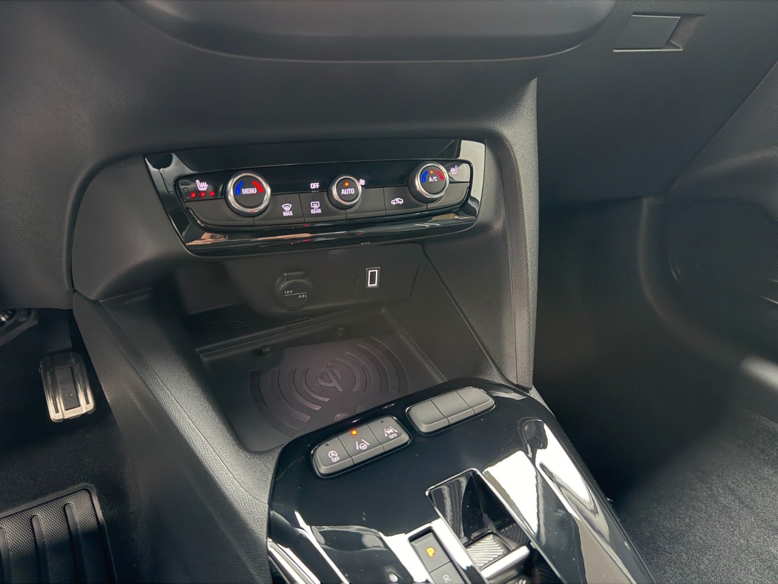 Fahrzeugabbildung Opel Corsa F 1.2 Turbo GS Kamera,LED,Navi,SHZ,Keyless