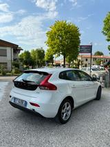 Volvo V40 D2 1.6 Summum - Volvo V40 Summum mit Diesel-Antrieb