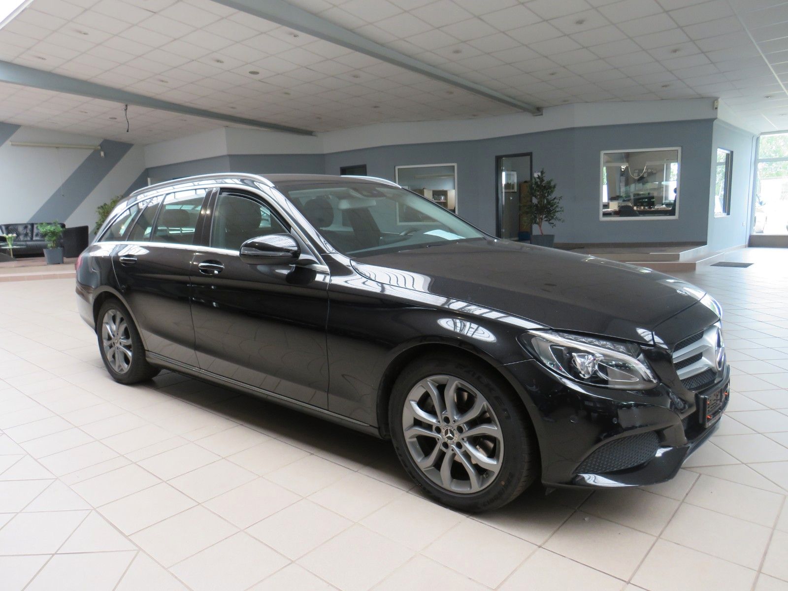 Fahrzeugabbildung Mercedes-Benz C 220 T d*LED*Fernl.*AHK*NAVI*Toten*PTS*