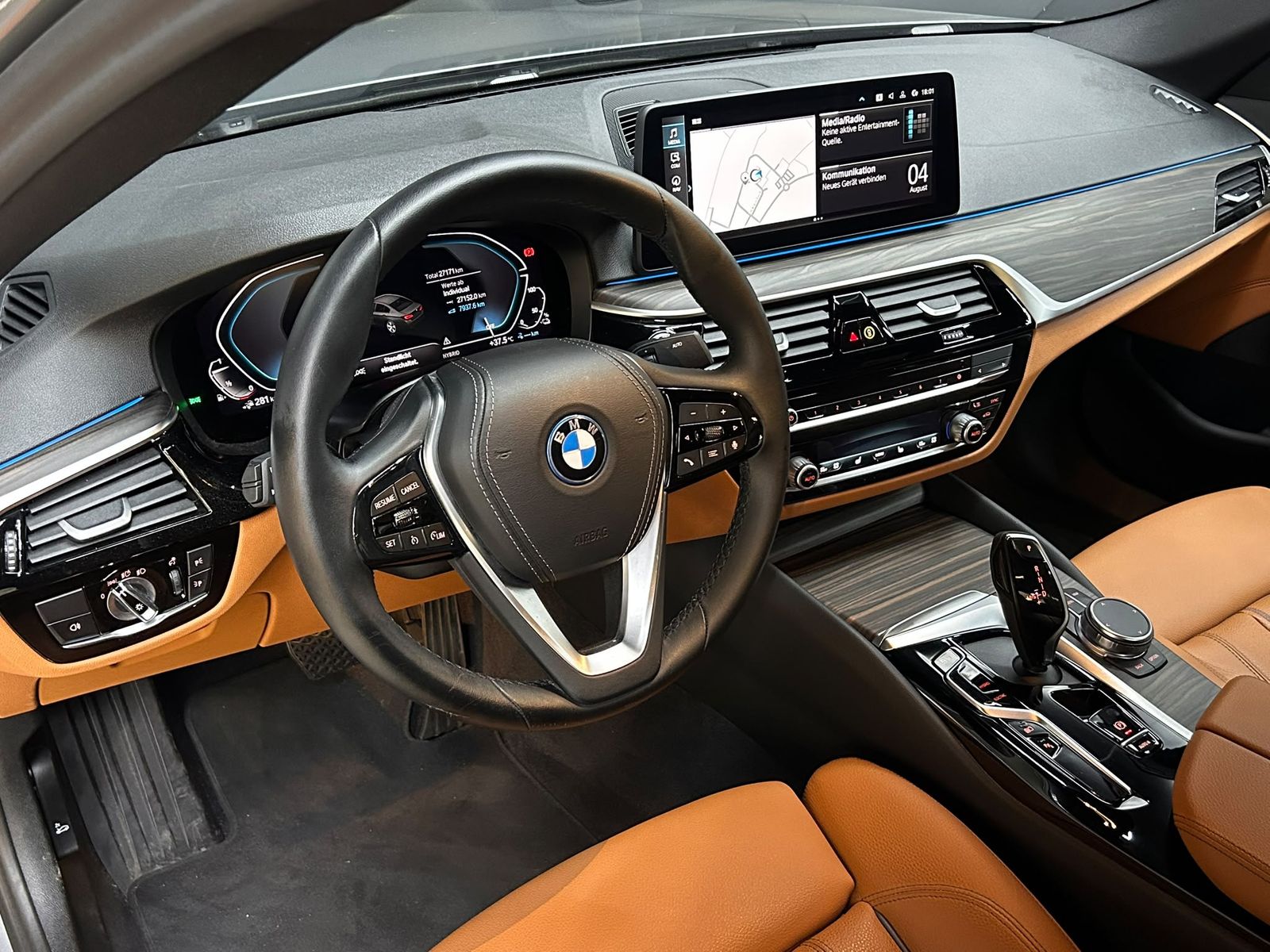 Fahrzeugabbildung BMW 530e xDri LEDER+VIRTU+PROF+LED+SHZ+KAMERA+TEMP+M