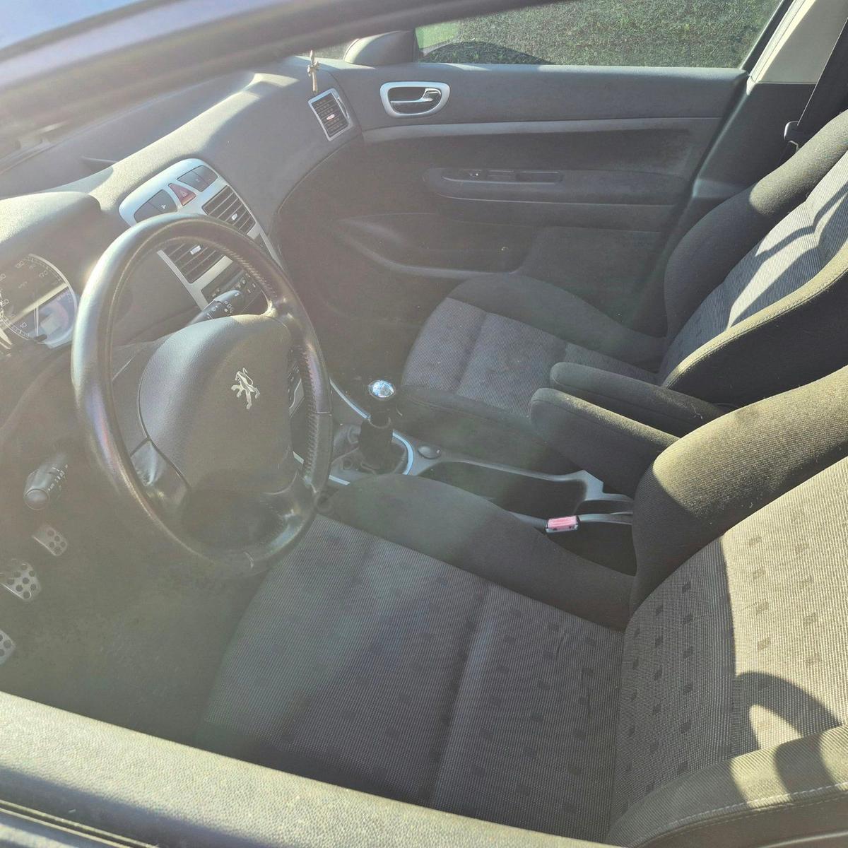 Peugeot 307 2004 — photo 6