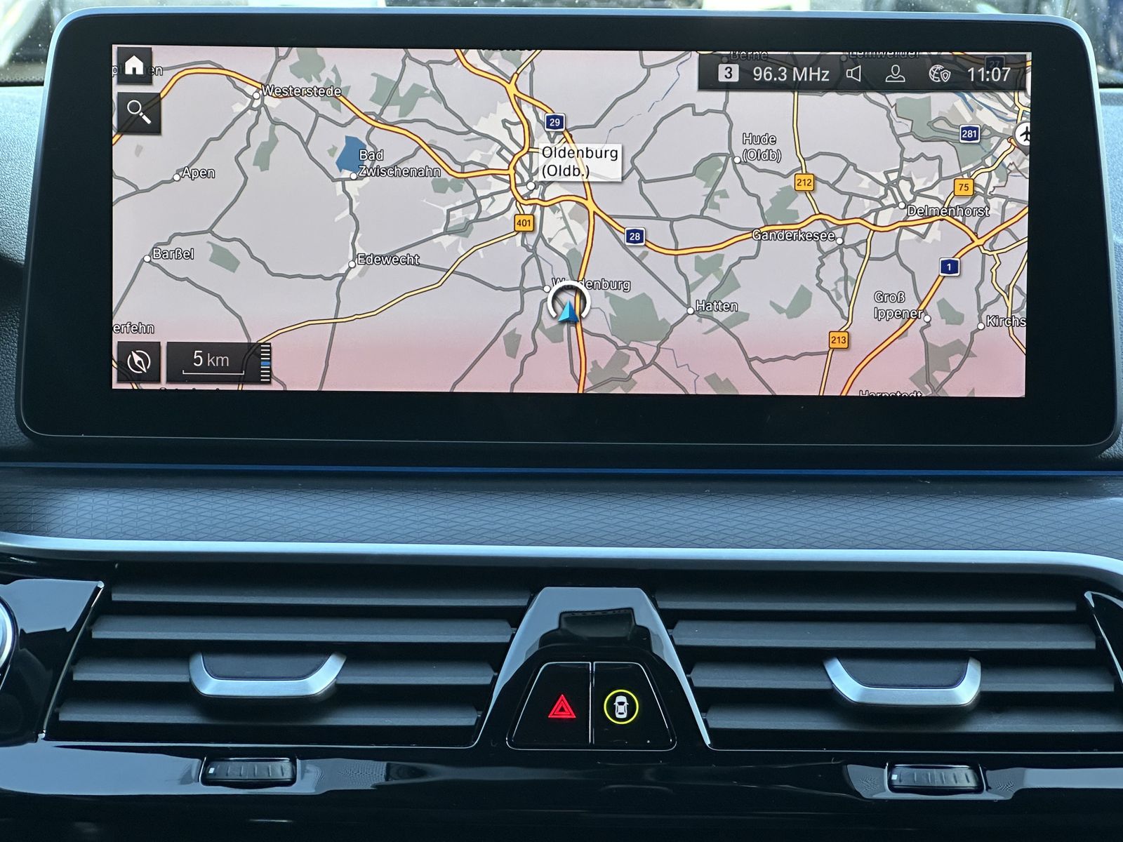 Fahrzeugabbildung BMW 530e Touring xD M-Sport Pro NAV+LASER+19ZOLL+HUD