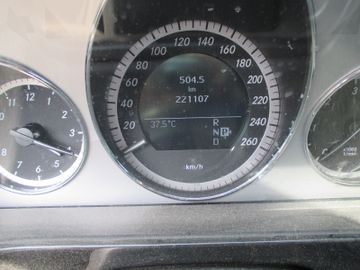 Mercedes E 350 - 11