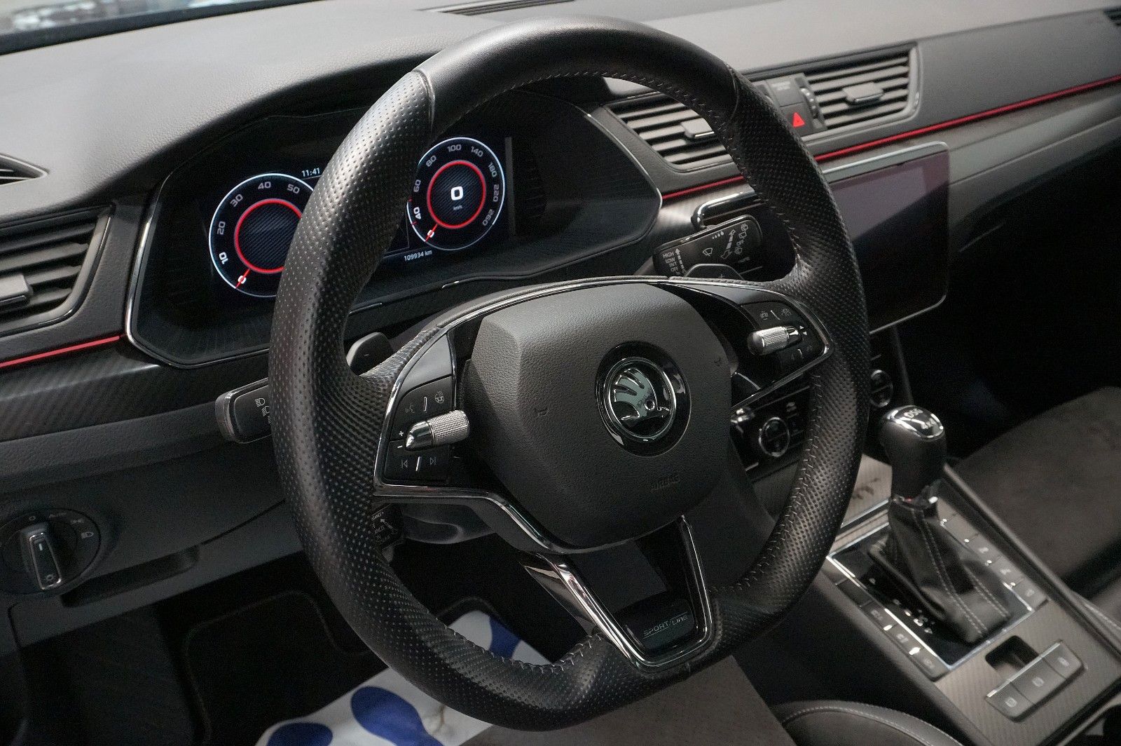 Skoda Superb Combi 2.0 TSI Sportline 4x4*ACC*AHK*STDHZ foto 13