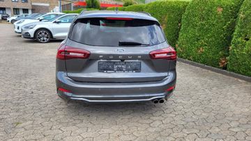 Fahrzeugabbildung Ford Focus Turnier ST-Line
