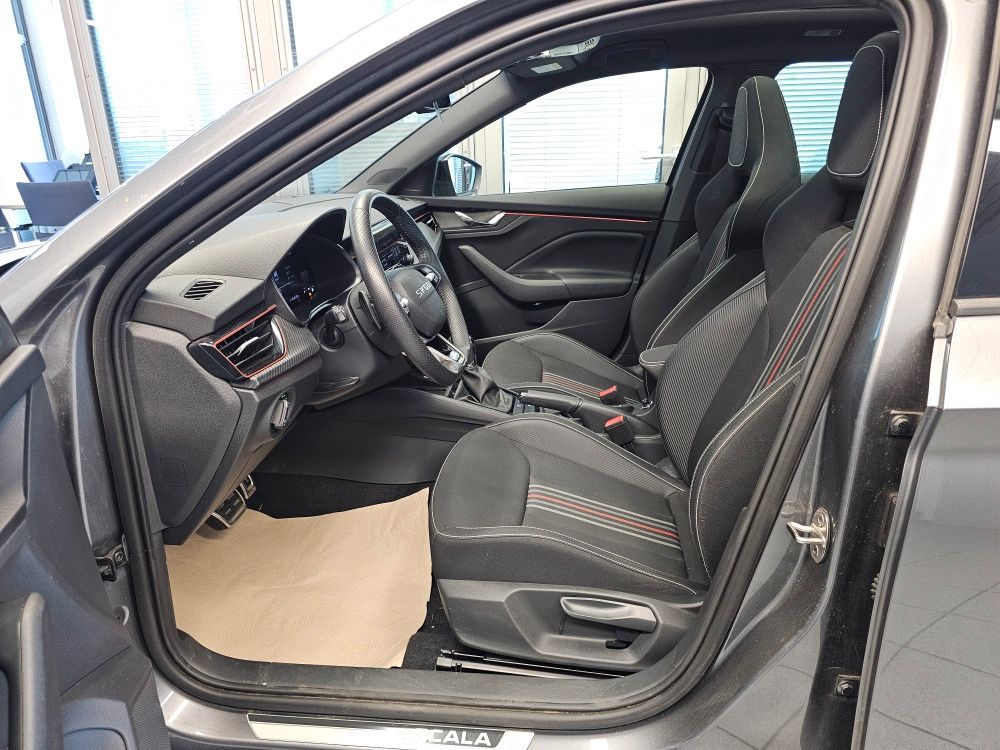 Skoda Scala Monte Carlo Pano-Dach Climatr Kamera SHZ foto 23