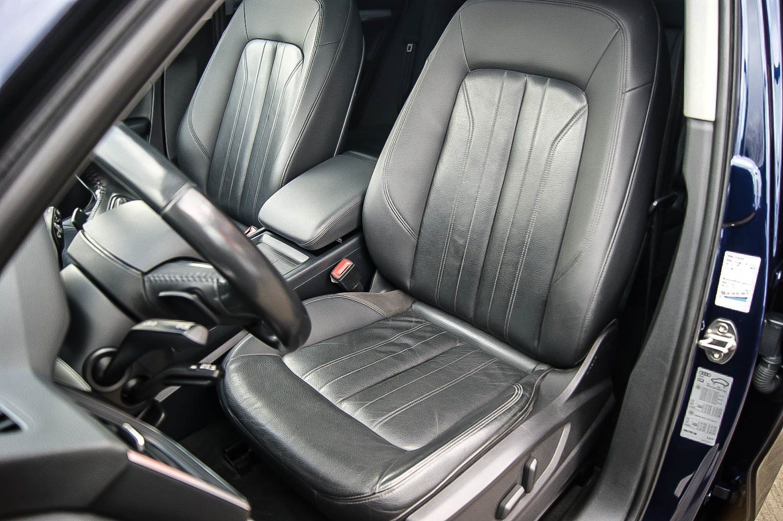 Fahrzeugabbildung Audi Q5 40 TDI quattro S tronic MATRIX LED PANORAMA