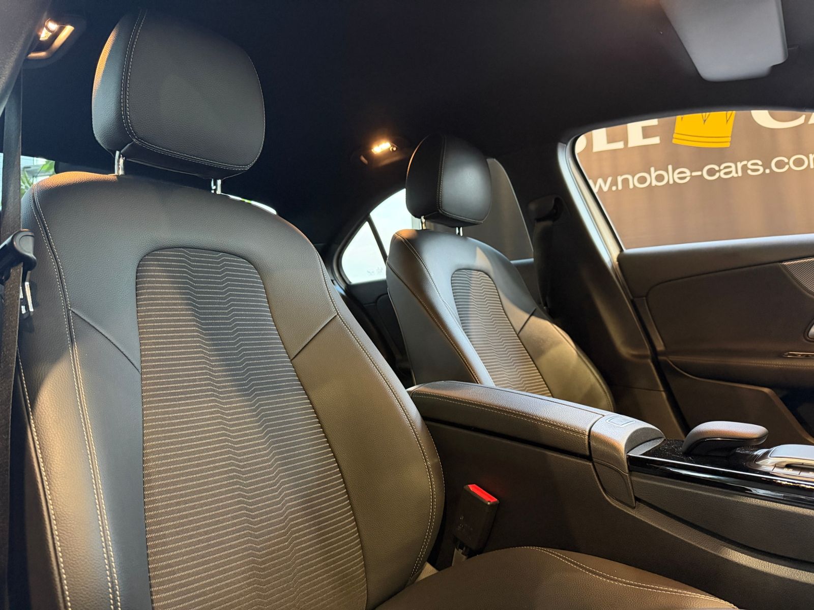 Fahrzeugabbildung Mercedes-Benz A 200 Limousine Progressive NIGHT 360° DIST