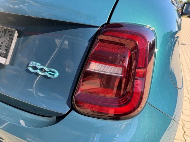 Fiat 500e e Icon *Sitzheizung *Apple Car Play *Tempom