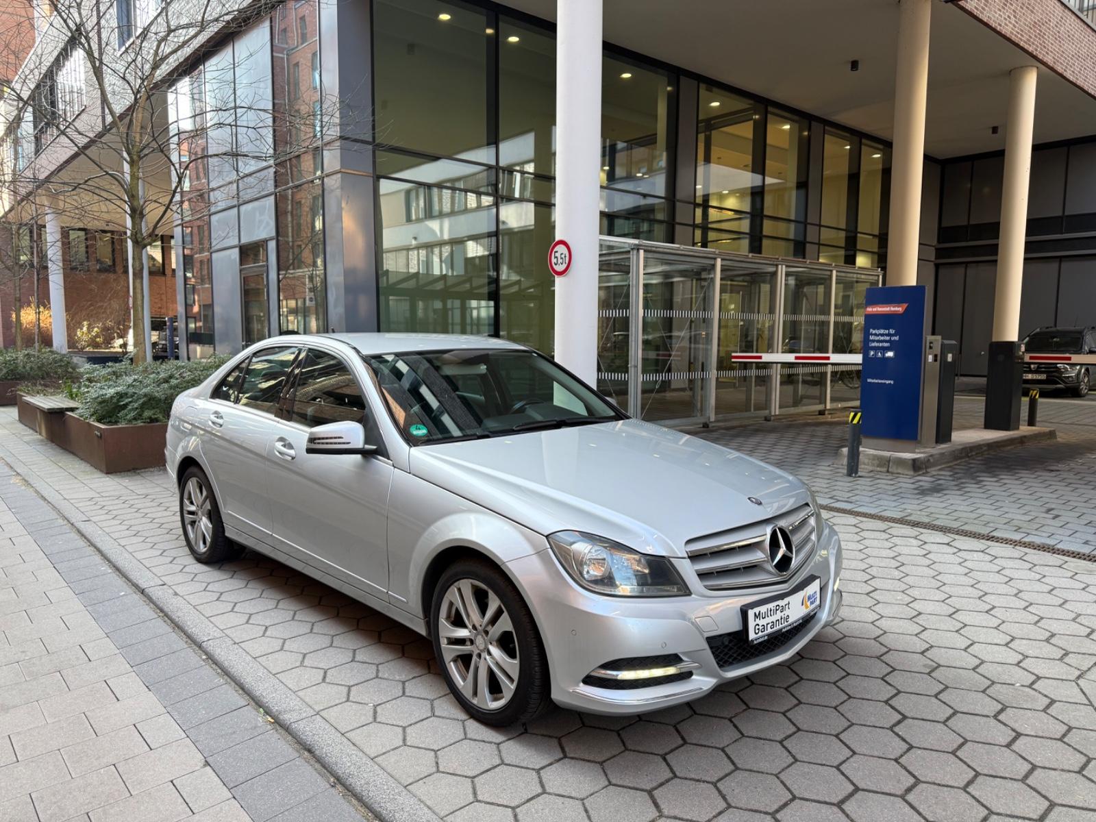 Mercedes-Benz C 180 BlueEFFICIENCY 1,6 AVANTGARDE
