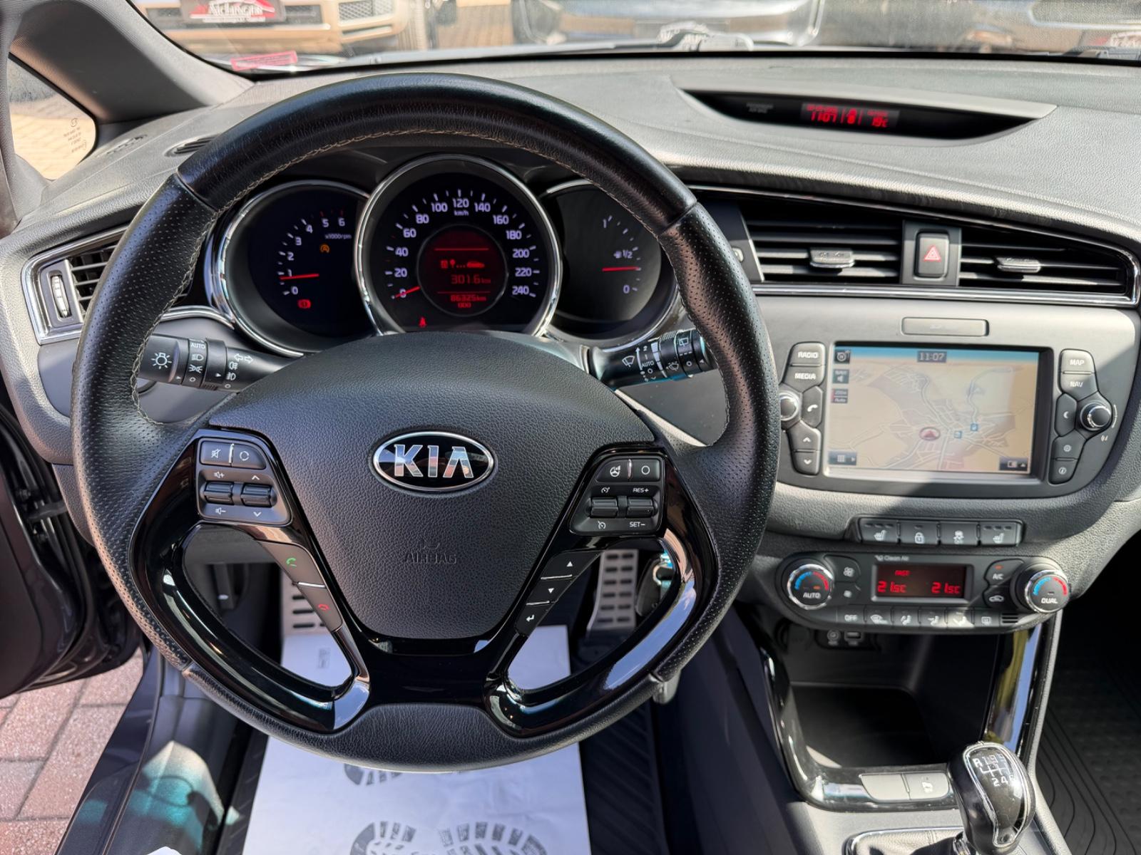 Kia cee'd Sportswagon GT-Line 2.Hand 86tkm Pano Navi