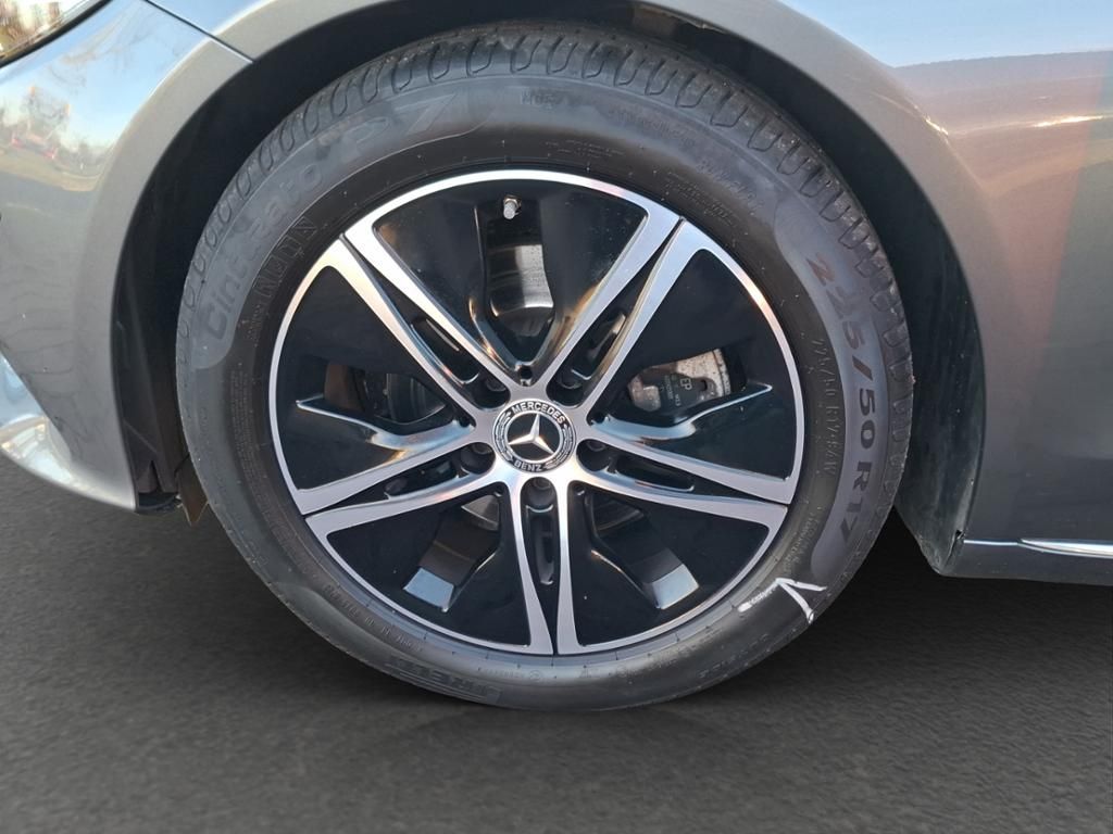 Fahrzeugabbildung Mercedes-Benz C 220 d T-Modell Navi*LED*KeyLess*PakAss*PDC*RFK