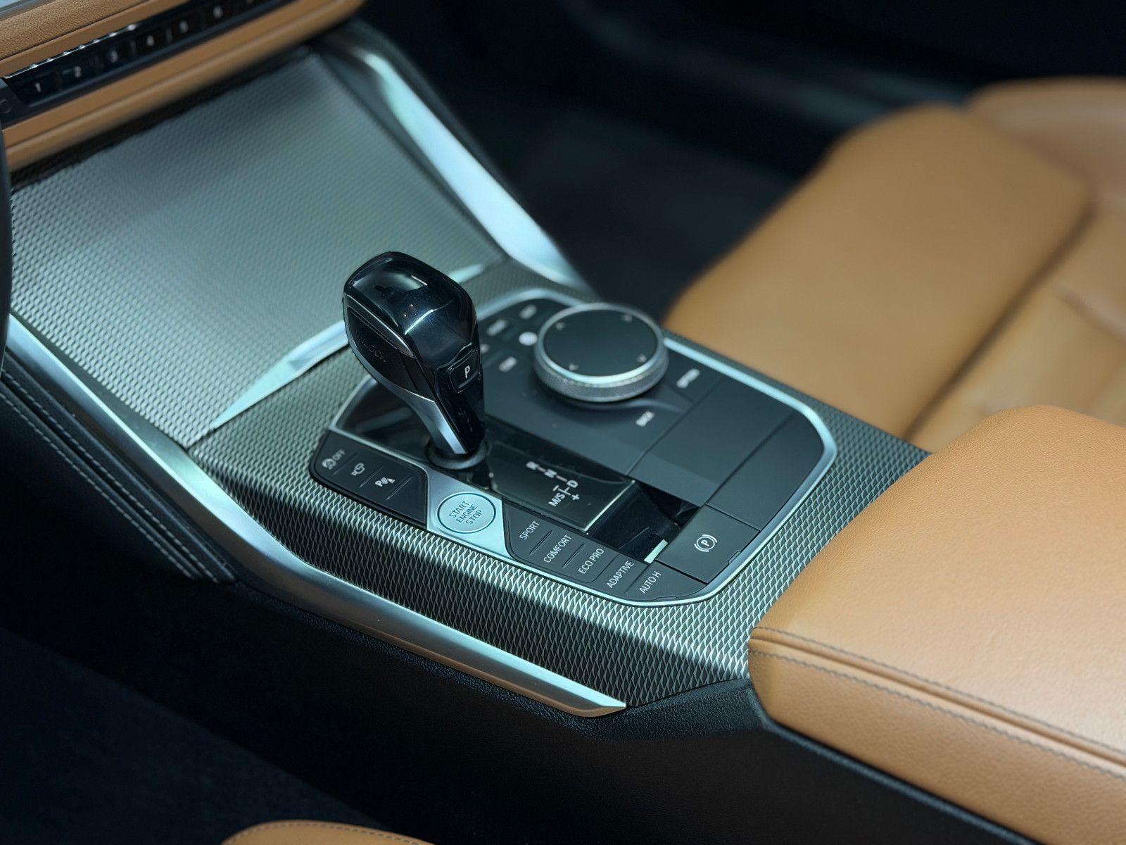 Fahrzeugabbildung BMW M440i xDrive Coupe|LASER|H&K|360°|M-Sitze|Gestik