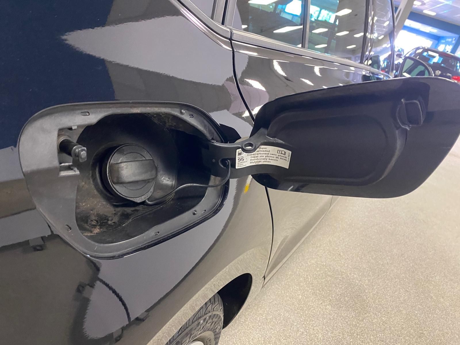 Fahrzeugabbildung Volkswagen Golf VII SPORTSVAN 1.2 TSI+ACC+SITZHEIZ+GARANTIE