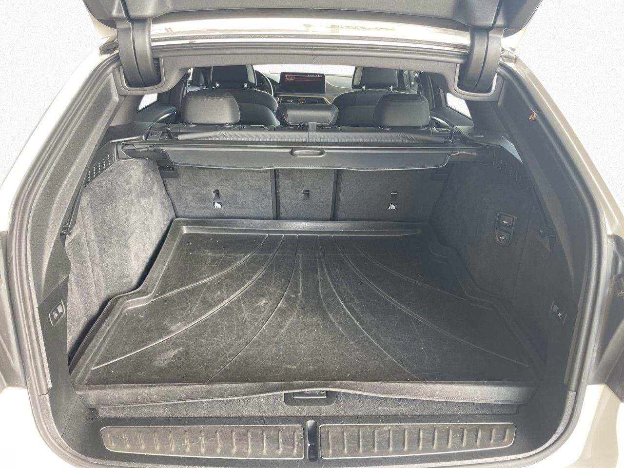 BMW 530i xDr T M SPORT,AHK,Pano,HUD,Sthzg,ACC,RFK