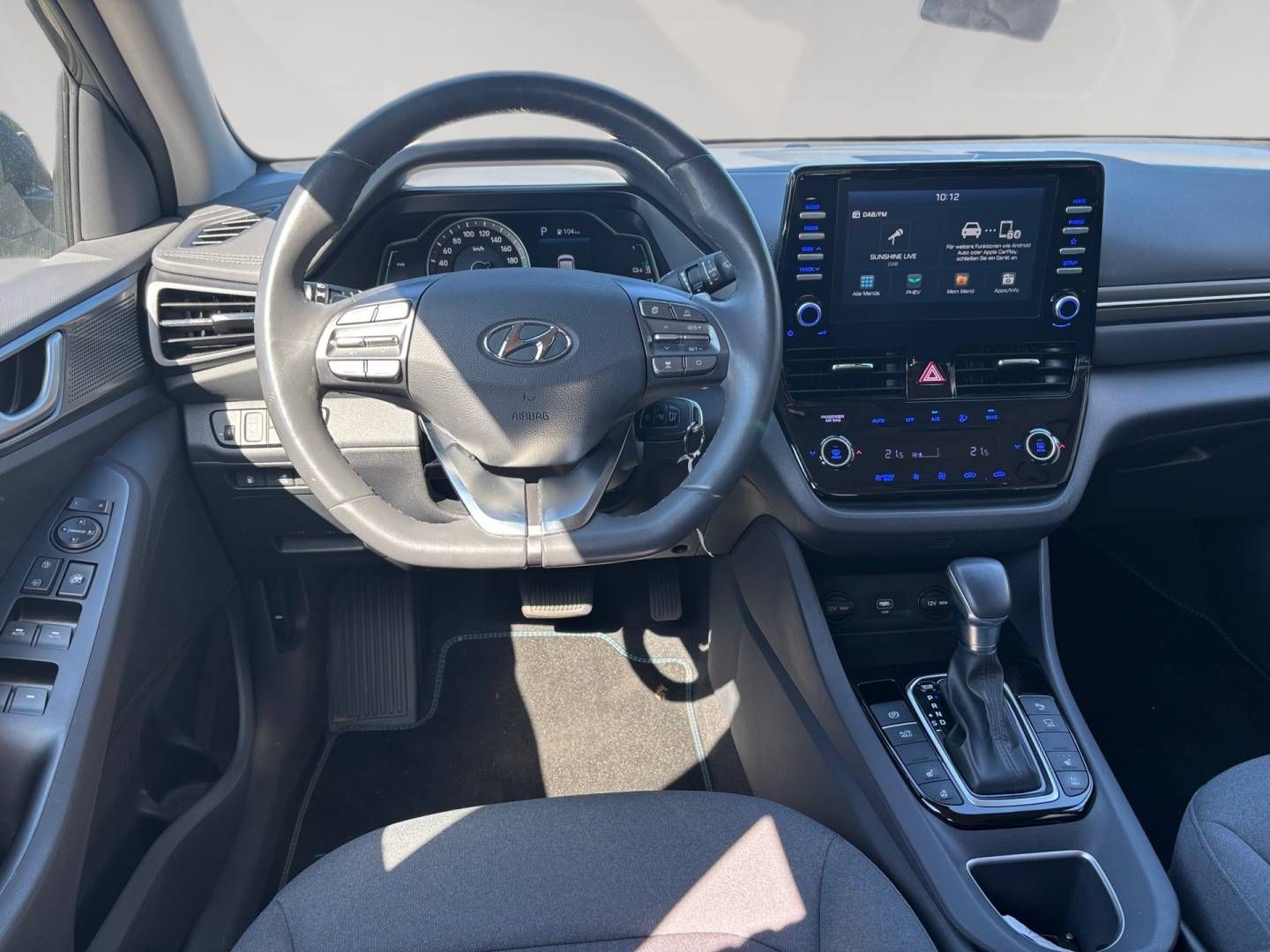 Fahrzeugabbildung Hyundai IONIQ Facelift PLUG IN Hybrid TREND-Paket