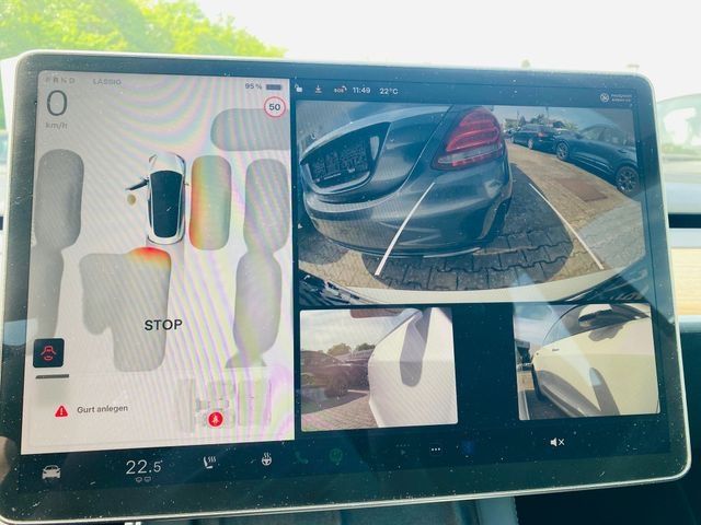 Fahrzeugabbildung Tesla Model 3 PERFORM AWD PANO+NAVI+STDHZ+LED+SHZ+KAM+
