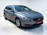 Volvo V60 Kombi Summum*SENSUSSound*LEDER*AT*PDC*LED - gebrauchte Volvo V60 aus dem Jahr 2016