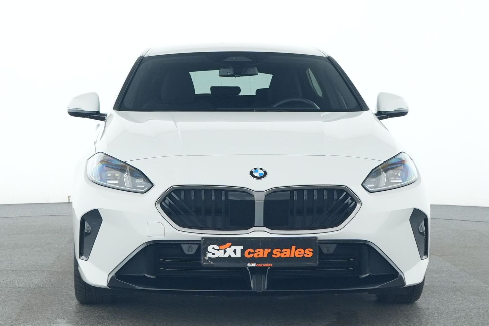 BMW 118d M Sport ACC*NAV*ParkAs*RFK*SHZ*KeyLess*LED imagem 2