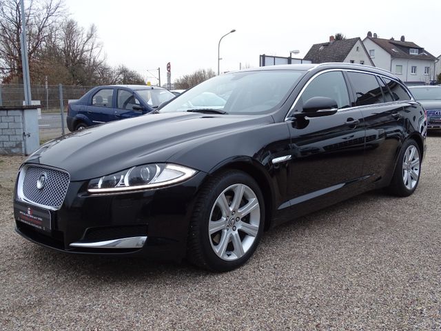 Jaguar XF Sportbrake 3.0 V6 Diesel Aut*Navi*Leder*Xenon