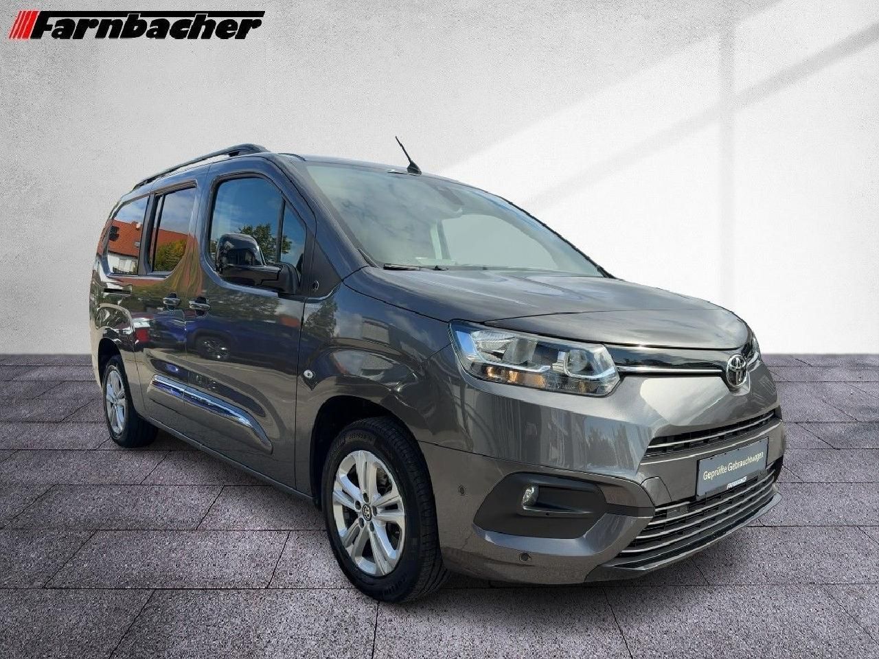Fahrzeugabbildung Toyota Proace City Verso L2 1,2 Team D *AHK + Comfortp.