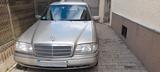 Mercedes-Benz 220 - Mercedes-Benz 220 in Frankfurt (Main)