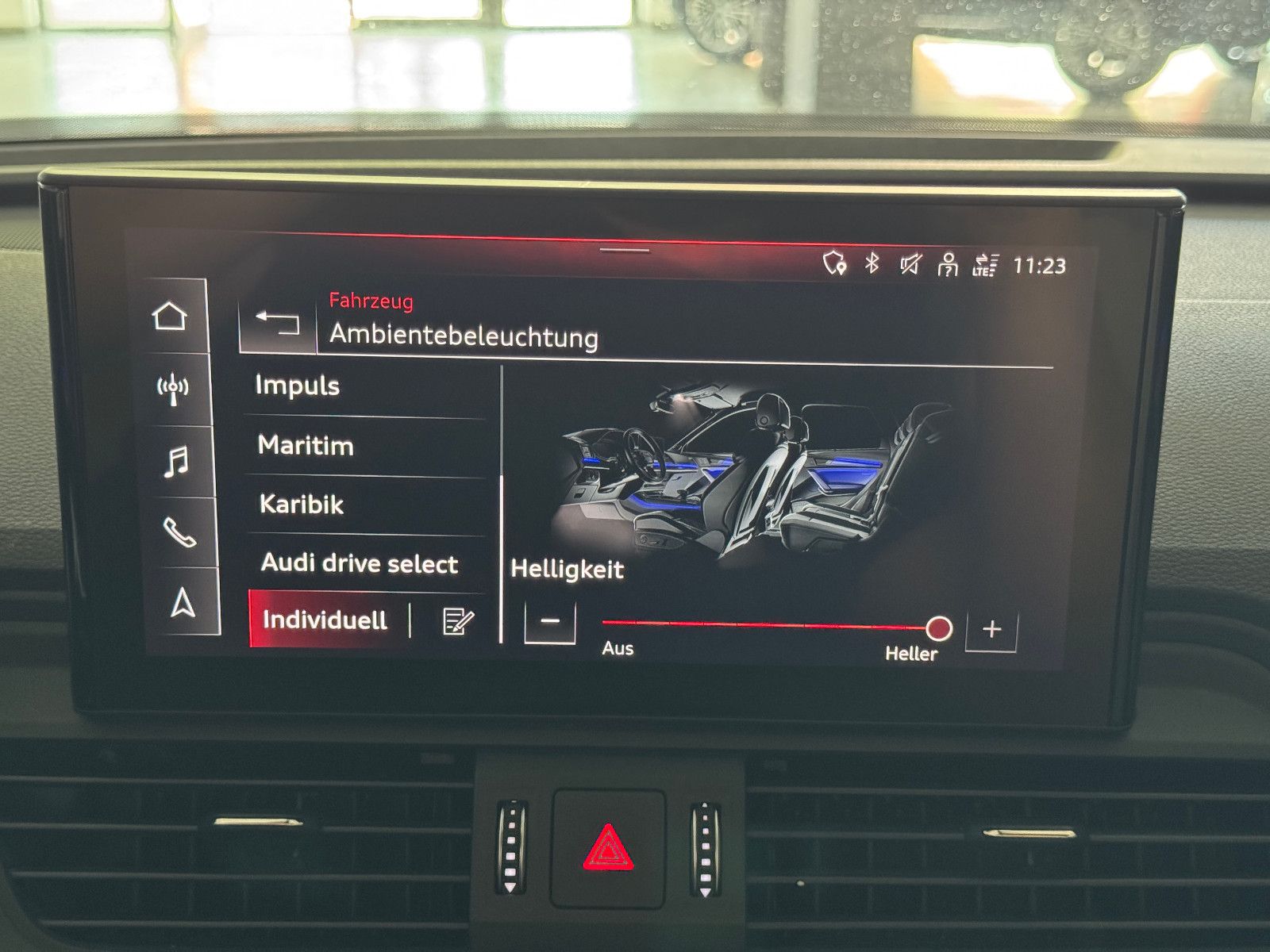 Fahrzeugabbildung Audi Q5 TDI 4X4 ADVANCED SPORT PANO MATRIX B&0 VOLL