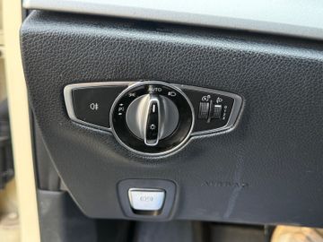 Mercedes E 200 - 11