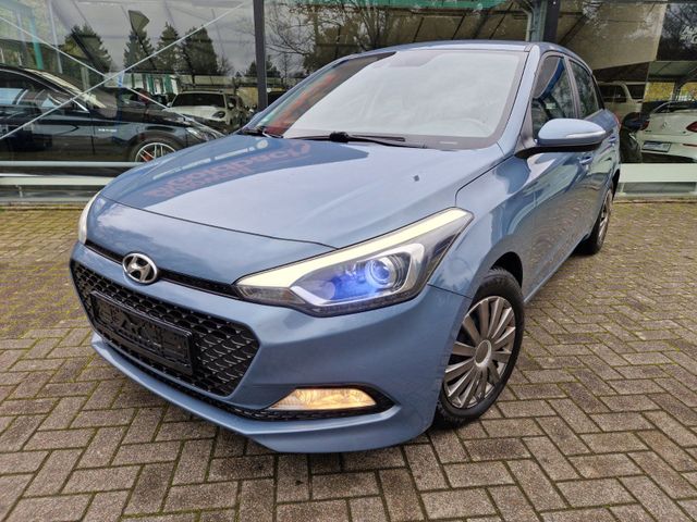 Hyundai i20 1,1diesel Klima 2xSitzh. Lenkr...