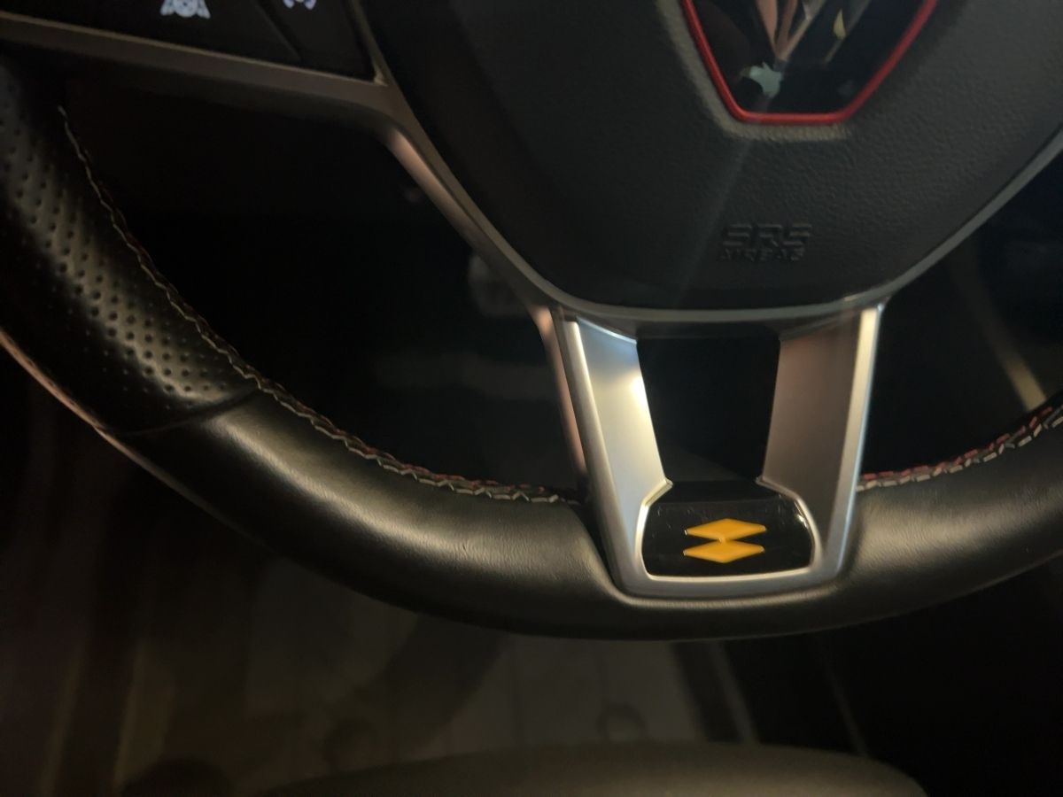 Fahrzeugabbildung Renault Arkana R.S. LINE TCe 160 EDC ACC Kamera