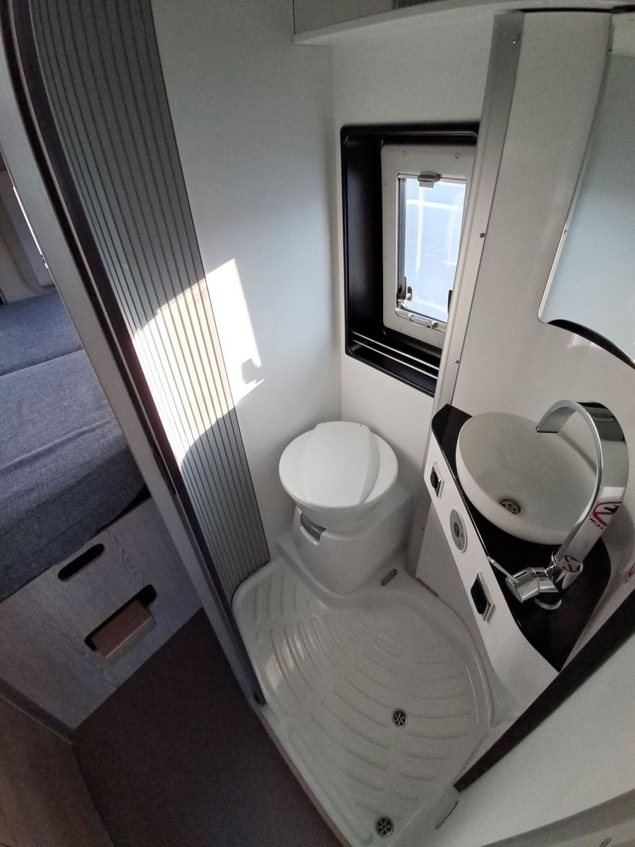 Fahrzeugabbildung Pössl Summit 600 Fiat 180 PS Mark./AHK/Navi/Solar