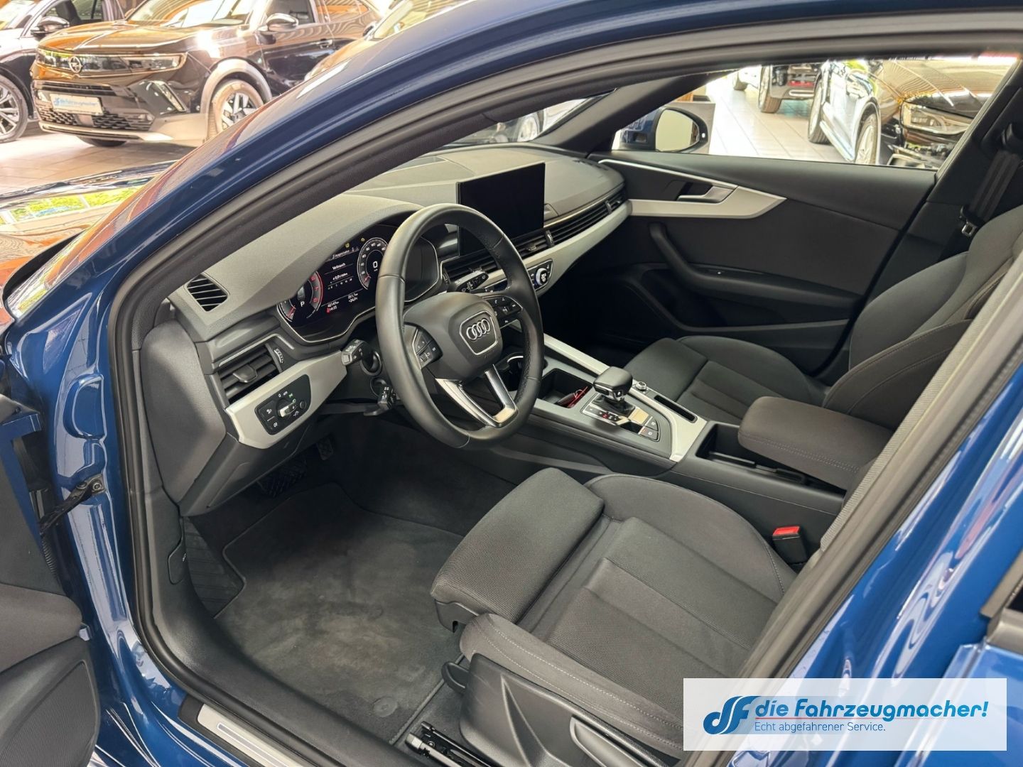 Fahrzeugabbildung Audi A4 Avant 35 TFSI S line 2.0 EU6d Sportpaket AHK-