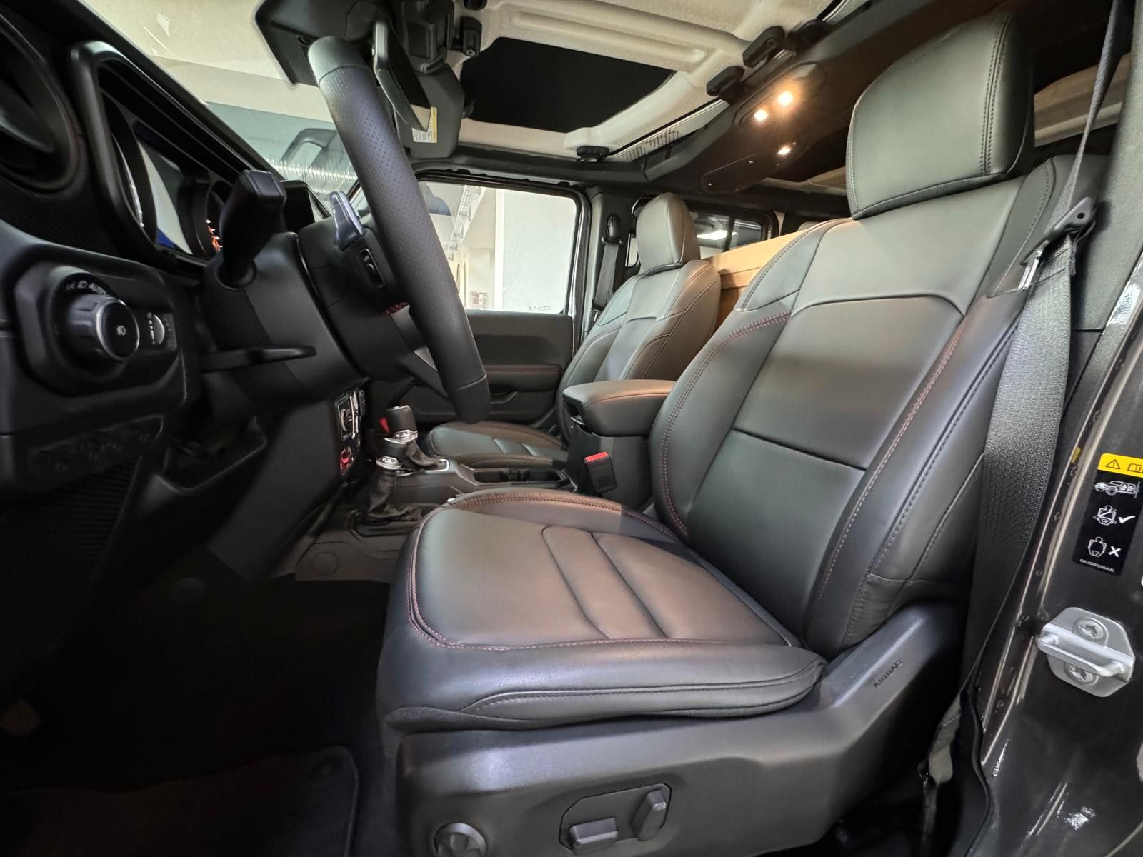 Fahrzeugabbildung Jeep 2026 MOAB 392-6.4L HEMI V8-DUAL TOP
