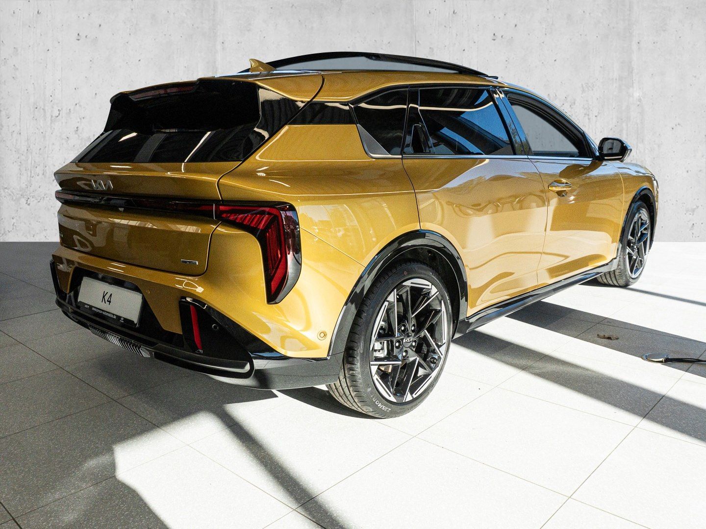 Kia K4 - Bild 2
