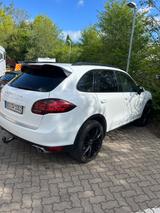 Porsche Cayenne Diesel - - Porsche Cayenne mit Diesel-Antrieb