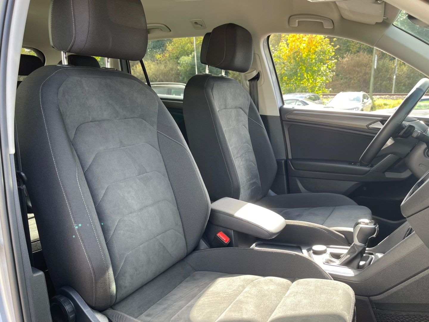 Tiguan Allspace Elegance 2.0TSI 4MDSG 360*HUD*IQ