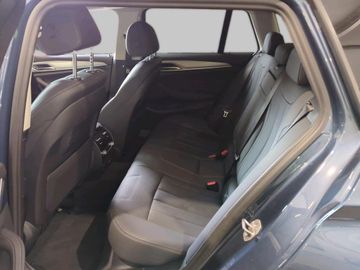BMW 520 - 12