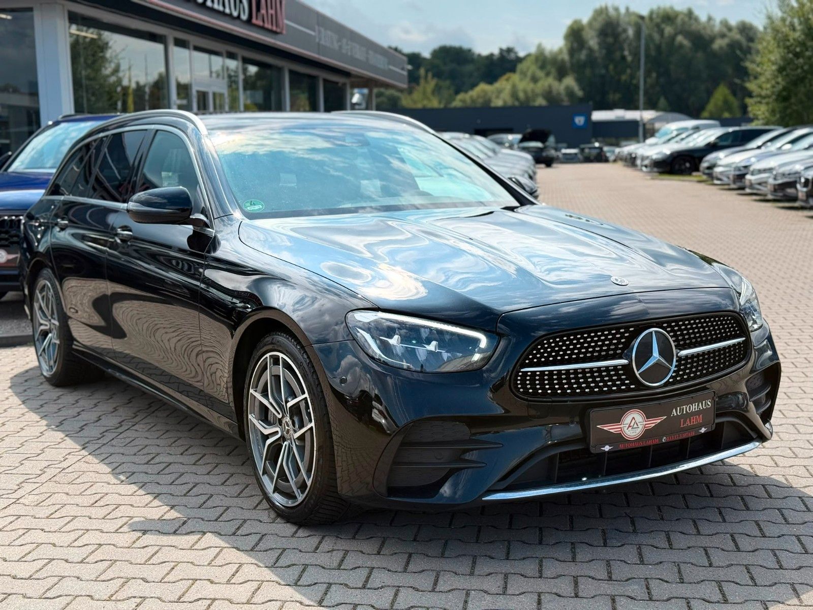 Mercedes-Benz E 400 d 4Matic 9G"AMG PAKET""1.HA"AHK"KAMERA" imagem 3