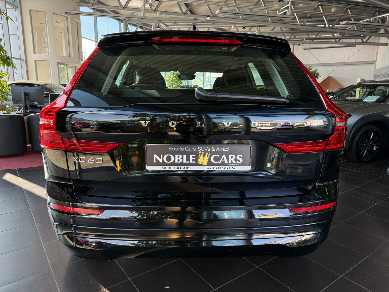Fahrzeugabbildung Volvo XC60 Momentum Pro AHK LED RFK