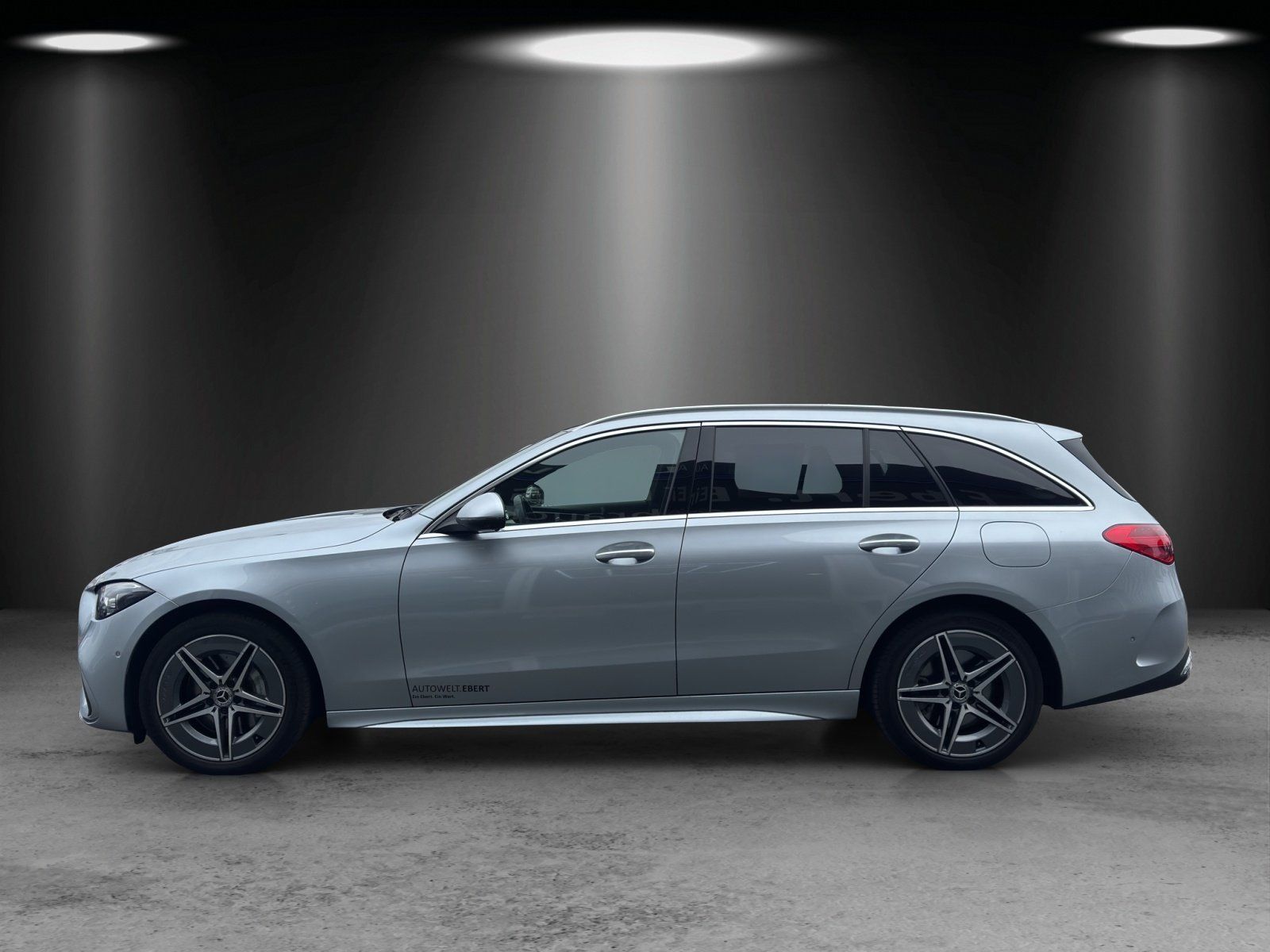 Fahrzeugabbildung Mercedes-Benz C 300 e T AMG Distro PANO Burme3D KeyGo 360°