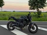 Honda CB650R Black Edition