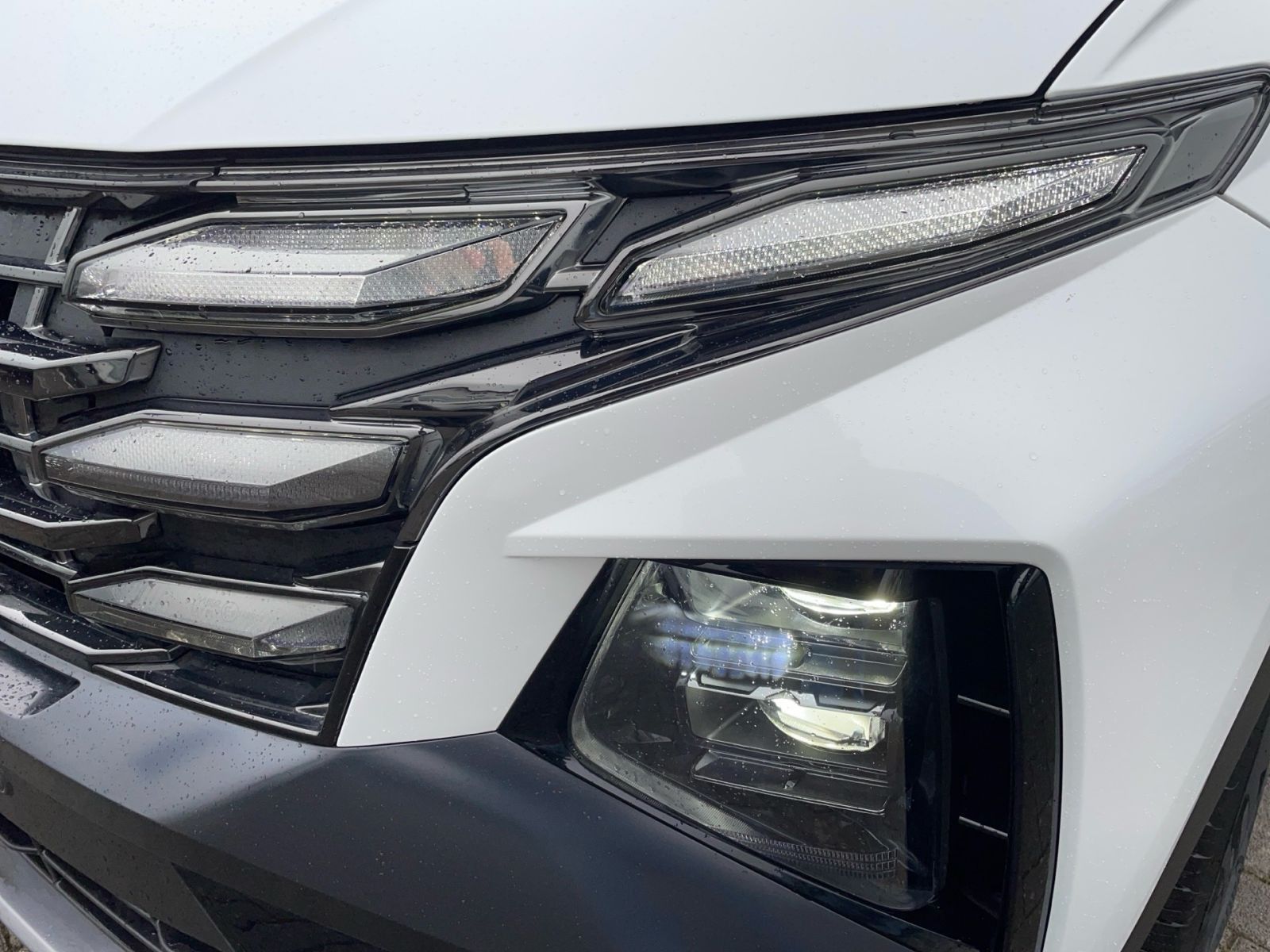 Fahrzeugabbildung Hyundai TUCSON 1.6 T-GDI Trend Hybrid LED Paket