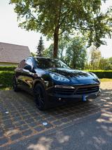 Porsche Cayenne 3.0d *AHK*PCM*22 Zoll* - Porsche Gebrauchtwagen in Bayreuth