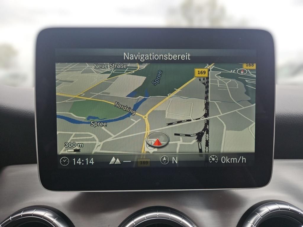 Fahrzeugabbildung Mercedes-Benz CLA 200 Coupé AMG Navi Totwi. LED SHZ Ambie. RDK