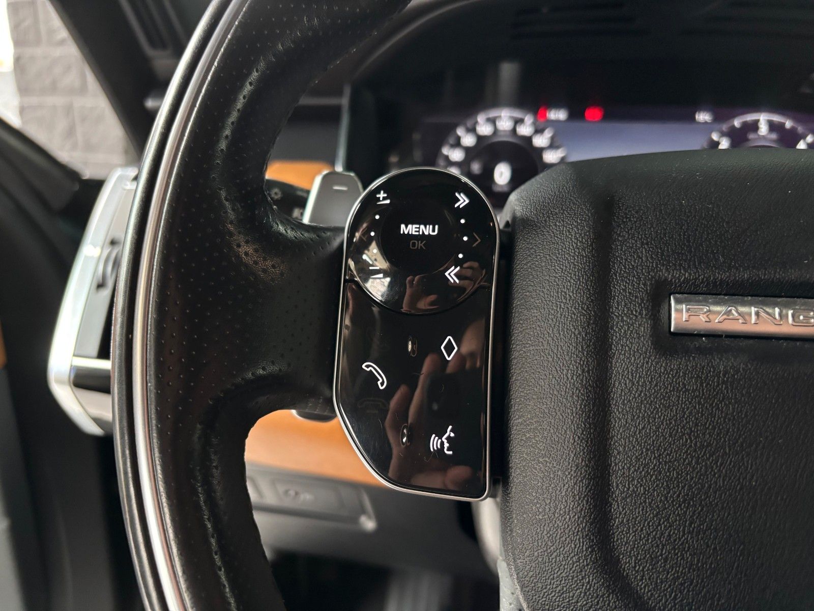 Fahrzeugabbildung Land Rover Range Rover Sport D350 Pano*Meridian*Keyless*Kam