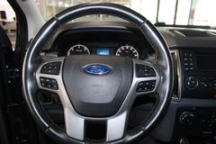Fahrzeugabbildung Ford RANGER 2.2 TDCi 4x4 XLT DoKa Automatik + AHK