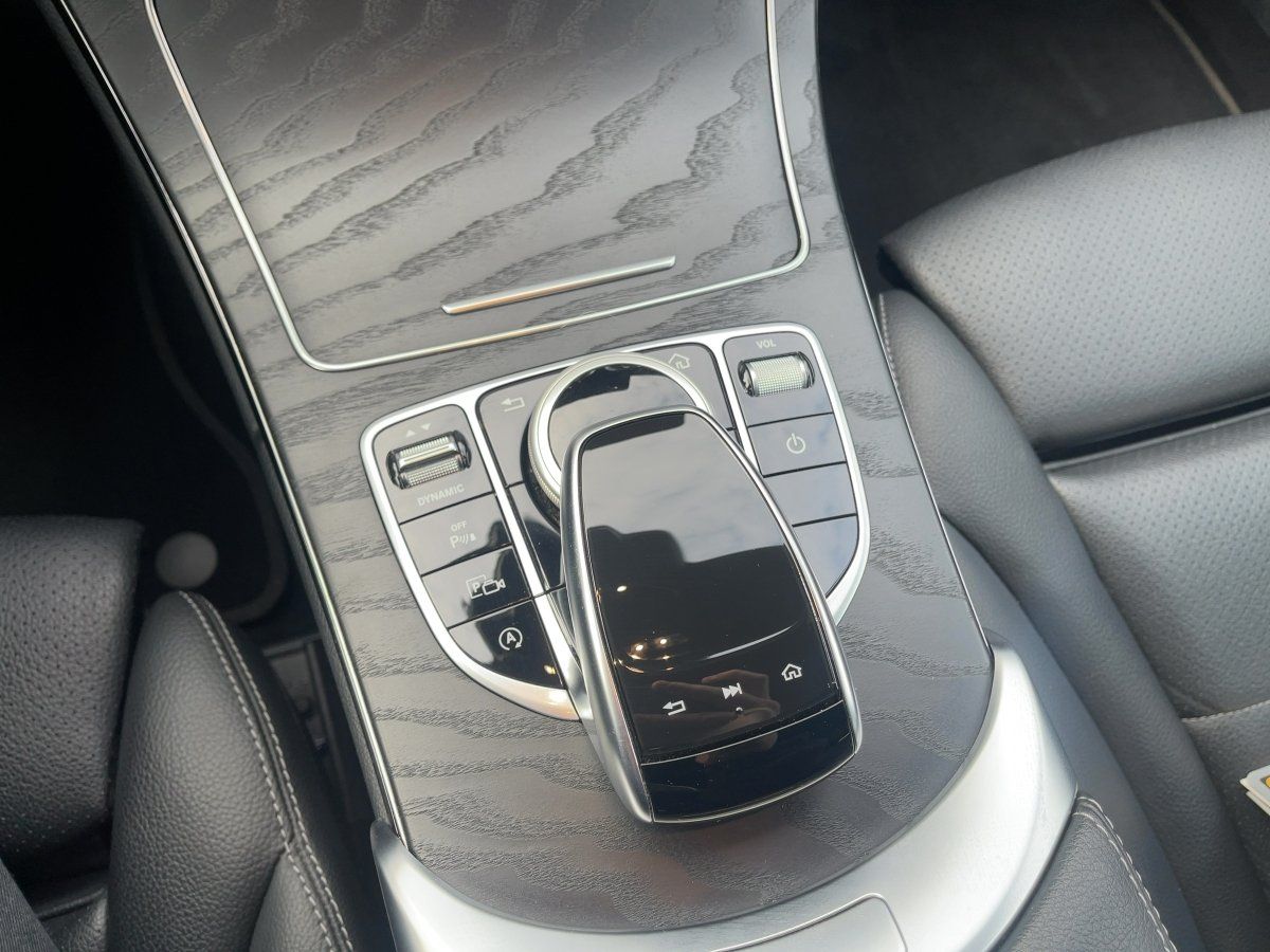 Fahrzeugabbildung Mercedes-Benz C 200 T-Modell AMG/Night/Kamera/LED/Navi/18''