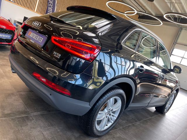 Audi Q3 2.0 TFSI Quattro *1.HAND*NAVI*XENON*ALCANTARA