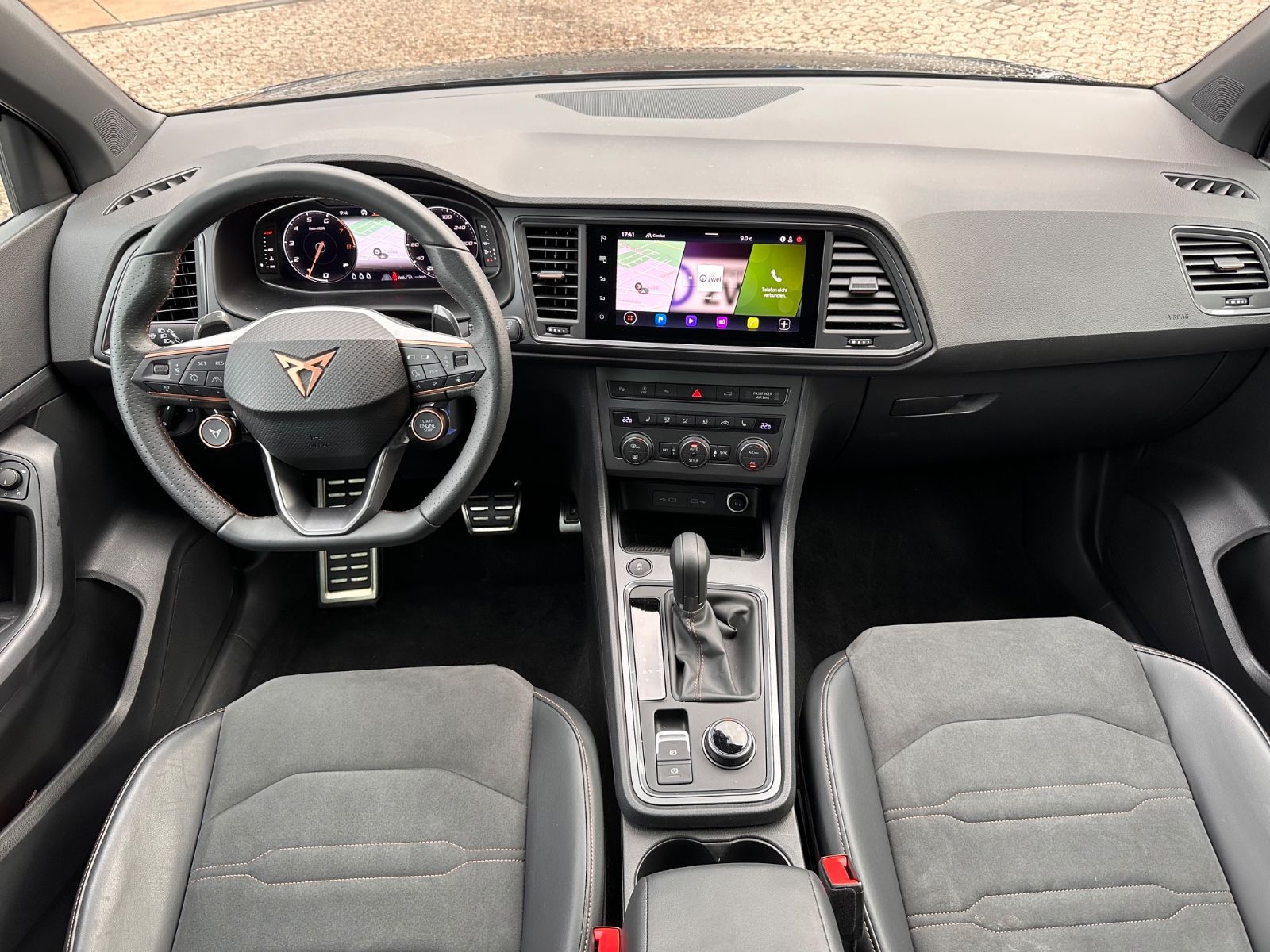 Fahrzeugabbildung CUPRA Ateca 1.5 TSI DSG ACC/Navi/SHZG/eHeck/LED/Travel